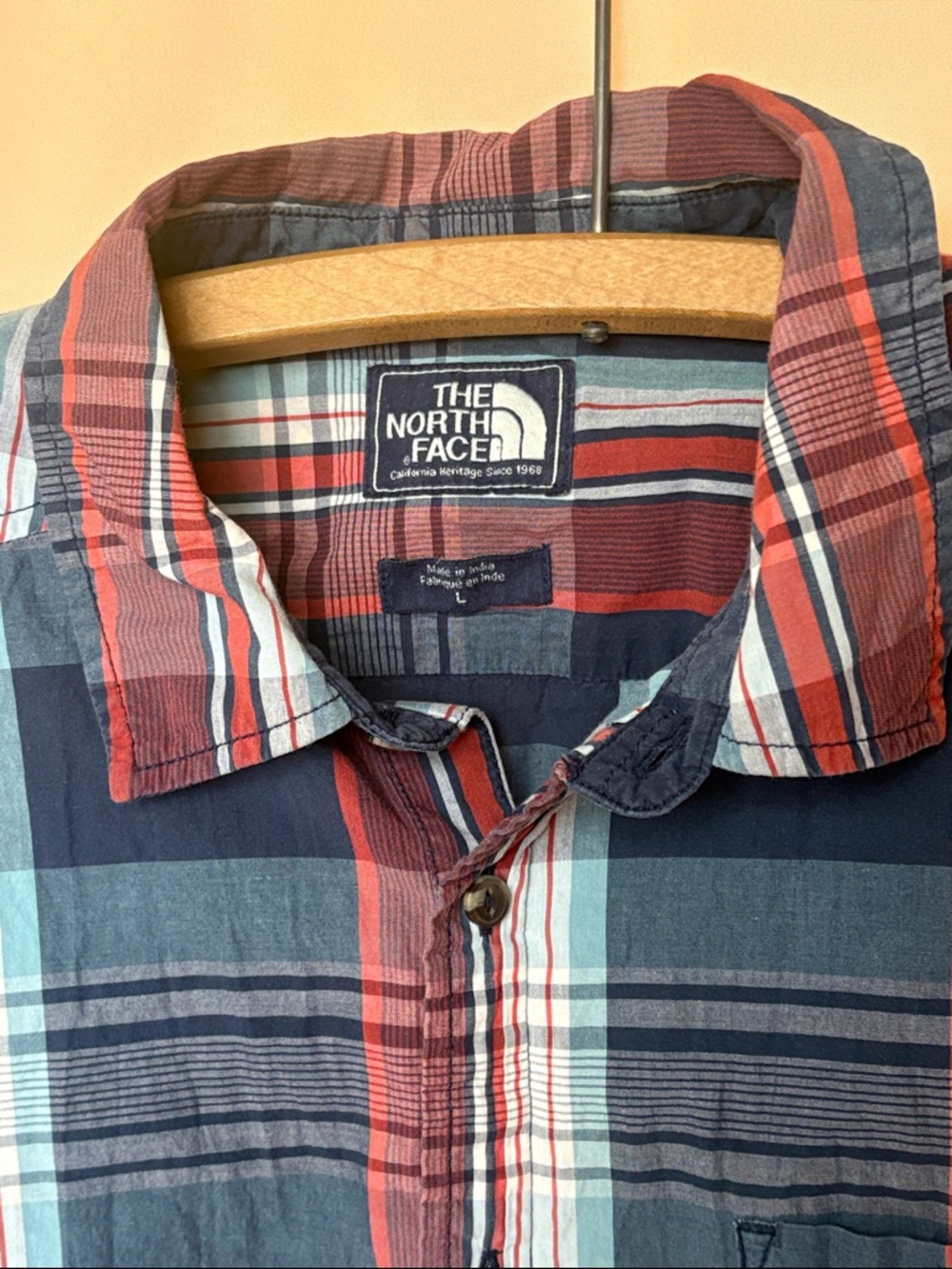 The North Face Men's Short-Sleeve Plaid Button-Up - Navy, Red & White